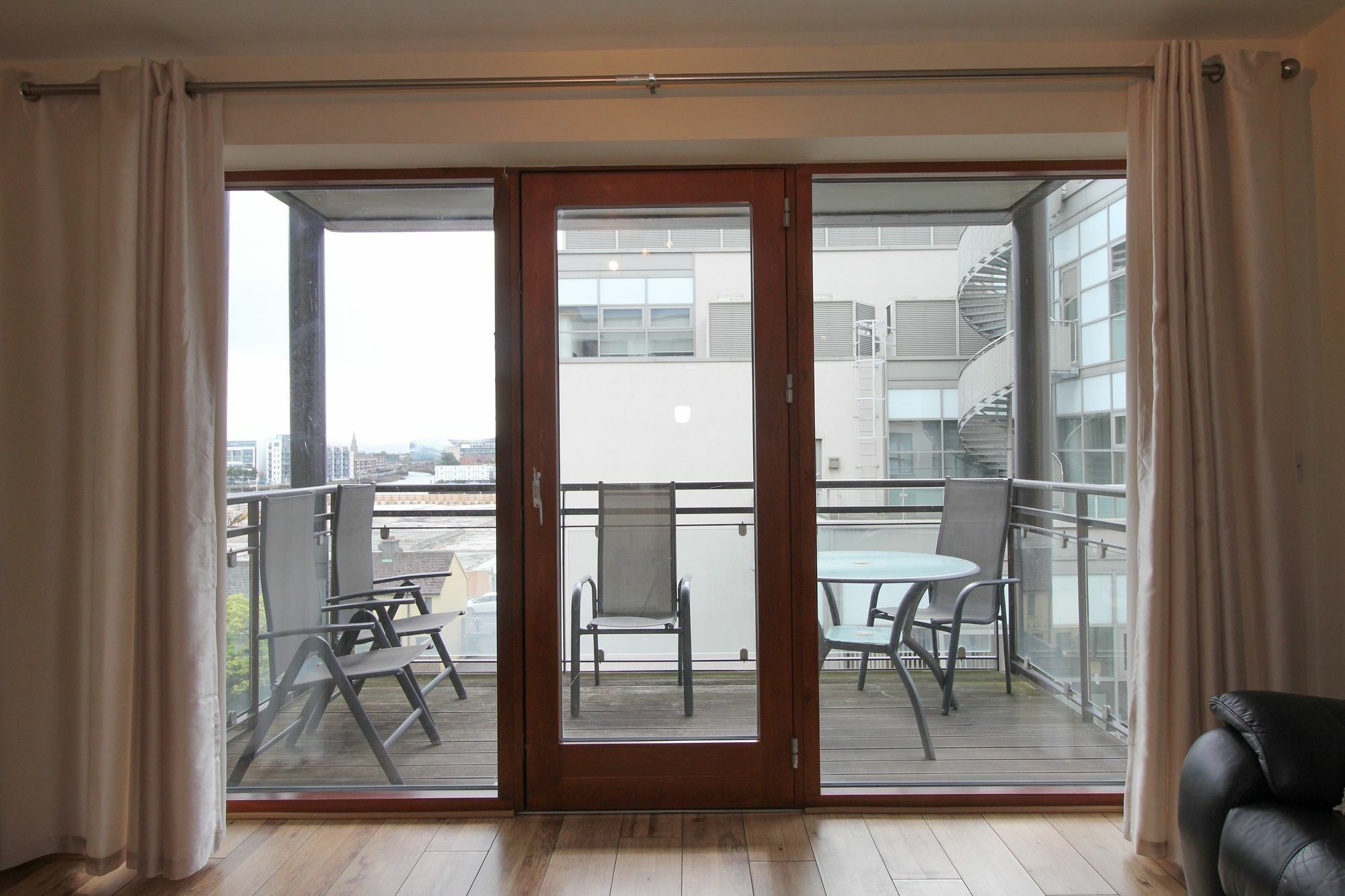 Point Village Modern Apartment Dublin Buitenkant foto